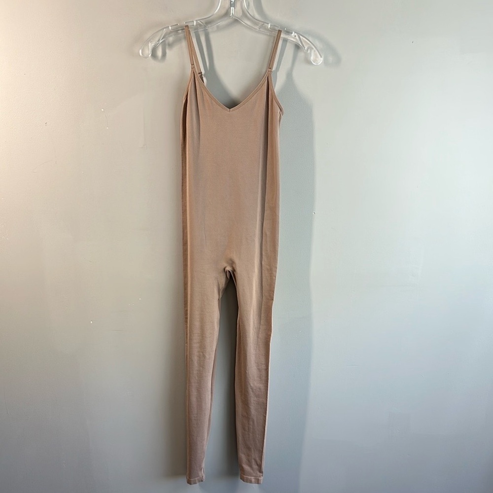 NWT The Group by Babaton Arial Seamless Jumpsuit Size XS Clay Argile